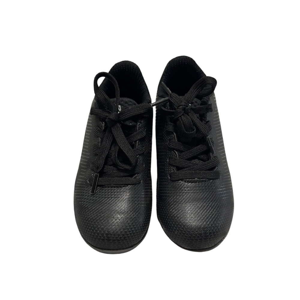 Brava little boys size 11 soccer cleats
